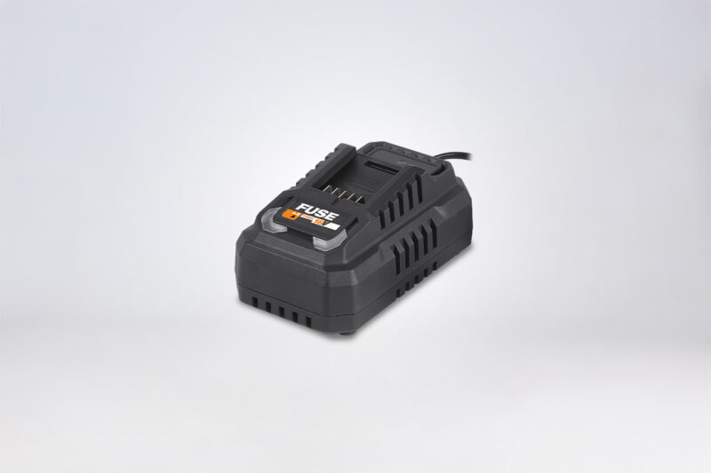 Polnilnik hitri 18V 4.5A Fuse Villager