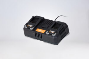 Polnilnik hitri dvojni 18V 2x4.5A Fuse Villager